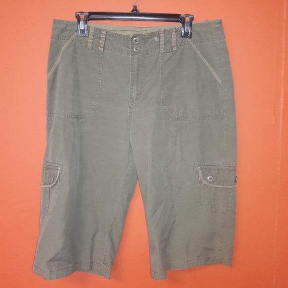Bass Pants & Jumpsuits Bass Army Green Cargo Capri Pants New Poshmark